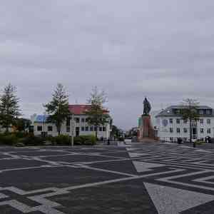 2025-08-12_09-39-56_RX103050