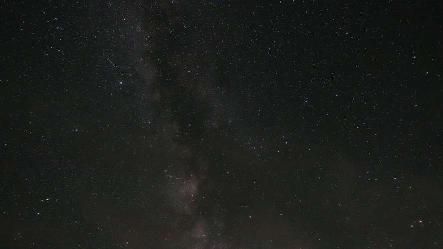 2025-08-25_21-56-55_RX104327