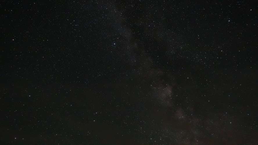 2025-08-25_21-59-20_RX104329