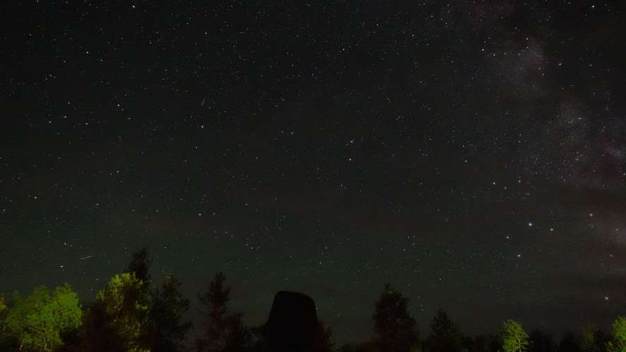 2025-08-25_22-01-10_RX104331