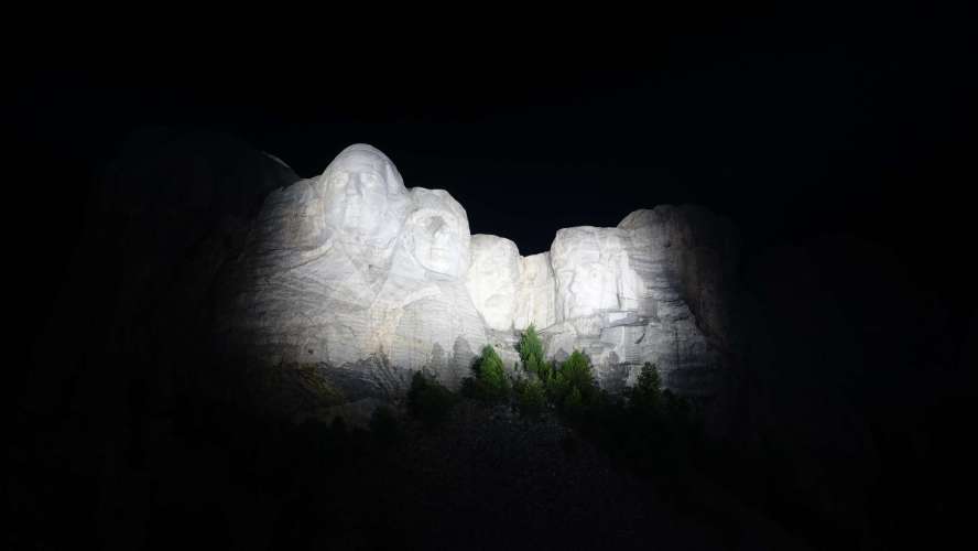 2025-08-26_21-18-57_RX104554