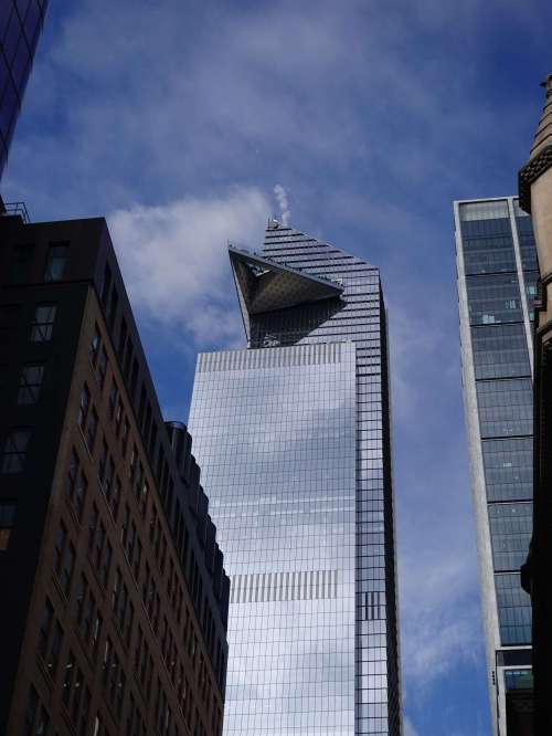 2026-02-21_10-30-44_RX105081